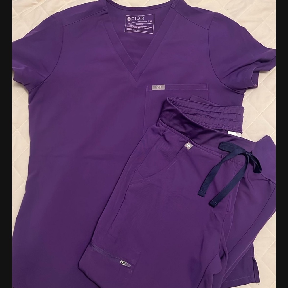 Figs Purple Jam Scrub Set